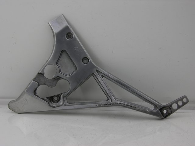 photo de SOPORTE ESTRIBERA DELANTERA IZQUIERDA YAMAHA FJ 3CX 1200 (1986 - 1996)