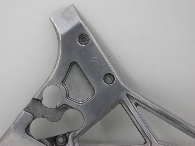 photo de SOPORTE ESTRIBERA DELANTERA IZQUIERDA YAMAHA FJ 3CX 1200 (1986 - 1996)