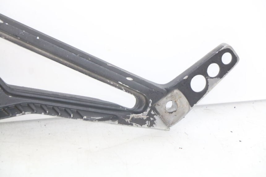 photo de PLATINA DE APOYO DELANTERO IZQUIERDO YAMAHA FJ 3CX 1200 (1986 - 1996)