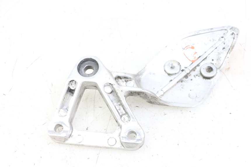 photo de PLATINA DE APOYO DELANTERO IZQUIERDO YAMAHA FZS FAZER 600 (2001 - 2003)
