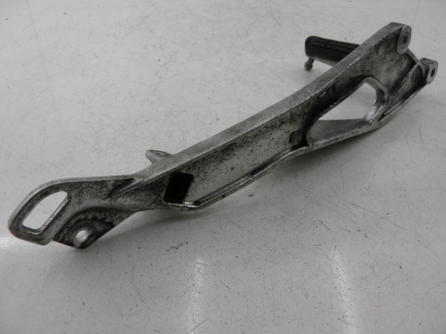 photo de SOPORTE ESTRIBERA DELANTERA IZQUIERDA YAMAHA TDM 900 (2004 - 2006) - Zoom estado de uso