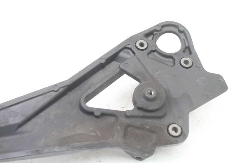 photo de SOPORTE ESTRIBERA DELANTERA IZQUIERDA YAMAHA XJ6 ABS 600 (2008 - 2016)
