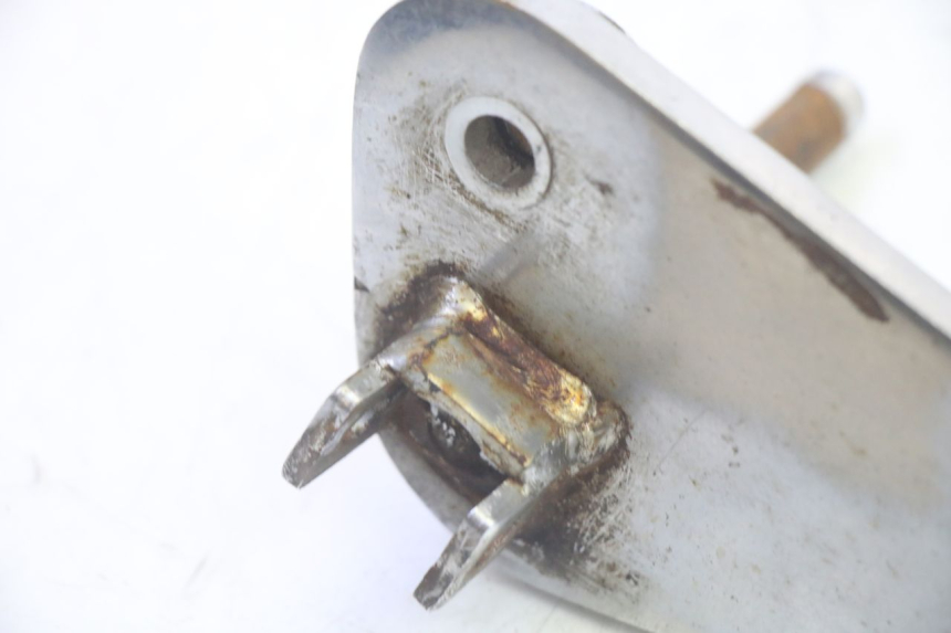 photo de SOPORTE ESTRIBERA DELANTERA IZQUIERDA KYMCO ZING 125 (1997 - 2003) - Zoom estado de uso