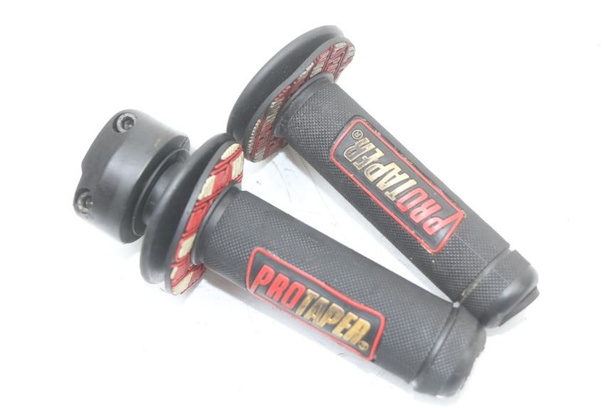 photo de ACELERADOR APRILIA SR CARB LC 2T 50 (2004 - 2012)