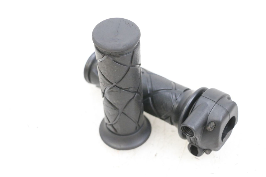 photo de PUñO DEL ACELERADOR YAMAHA BW'S EASY 50 (2013 - 2016) - Vista principal