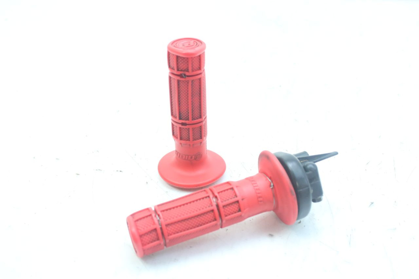 photo de PUñO DEL ACELERADOR HONDA CRF 250 (2010 - 2013)