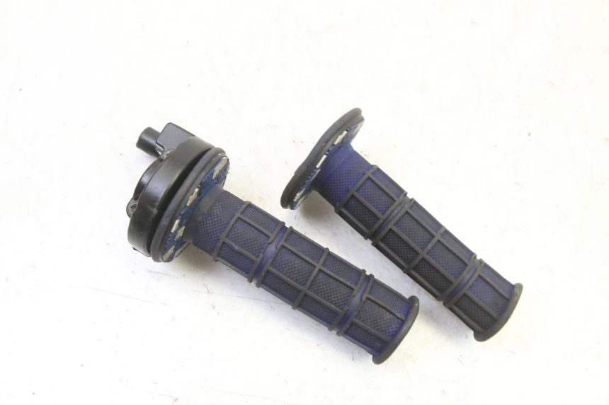 photo de ACELERADOR BSE DIRTBIKE PH10L 125