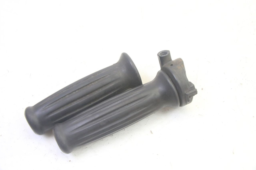 photo de PUñO DEL ACELERADOR PEUGEOT DJANGO 4T 50 (2014 - 2019) - Primer plano técnico