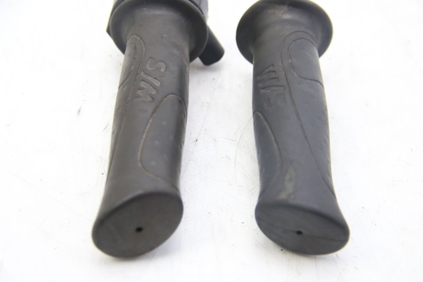 photo de PUñO DEL ACELERADOR SYM FIDDLE 2 50 (2008 - 2013)