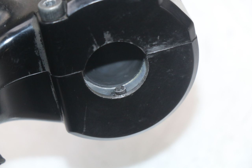 photo de PUñO DEL ACELERADOR YAMAHA FJR ABS 1300 (2006 - 2012) - Recambio usado revisado