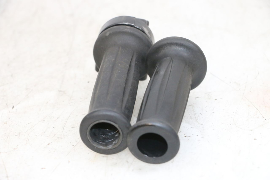 photo de ACELERADOR MBK FLIPPER 115 (2013 - 2017) - Otra perspectiva