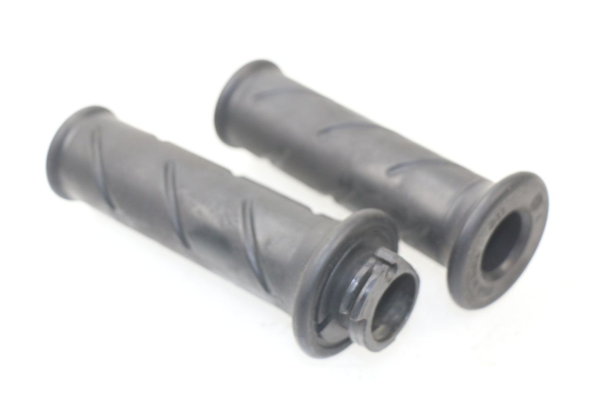 photo de ACELERADOR PEUGEOT KISBEE 2T 50 (2010 - 2017)