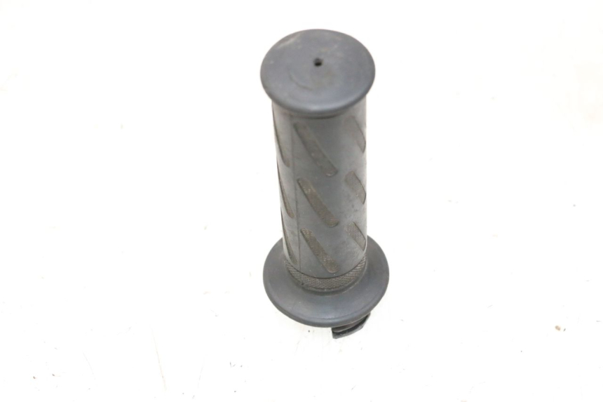 photo de PUñO DEL ACELERADOR PEUGEOT KISBEE 4T 50 (2010 - 2017) - Detalle de la pieza