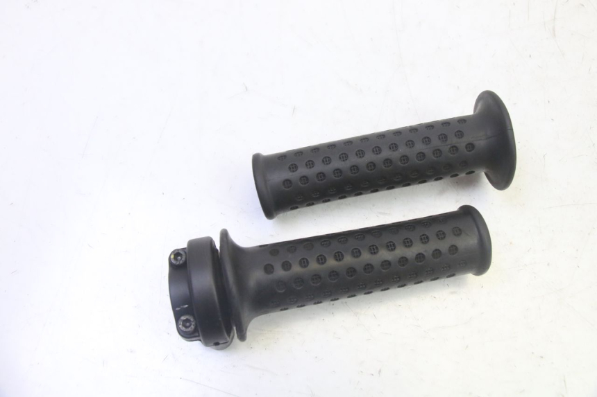 photo de ACELERADOR PIAGGIO MP3 LT 300 (2010 - 2016) - Vista principal