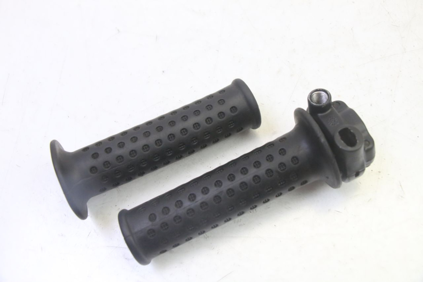 photo de ACELERADOR PIAGGIO MP3 LT 300 (2010 - 2016) - Otra perspectiva