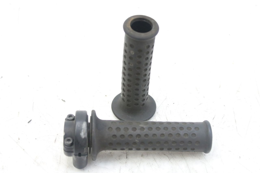 photo de PUñO DEL ACELERADOR PIAGGIO MP3 RL 250 (2007 - 2010)