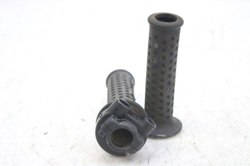 photo de PUñO DEL ACELERADOR PIAGGIO MP3 RL 250 (2007 - 2010)