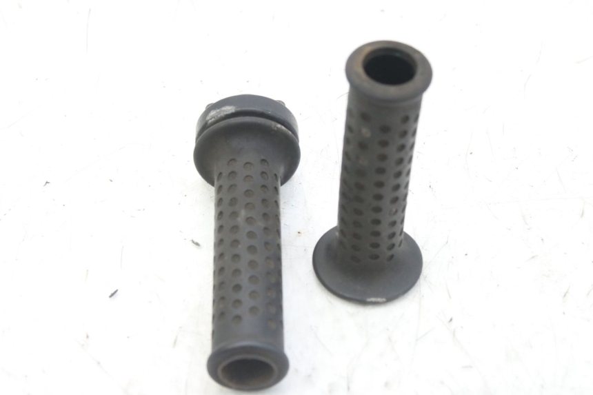 photo de PUñO DEL ACELERADOR PIAGGIO MP3 RL 250 (2007 - 2010)