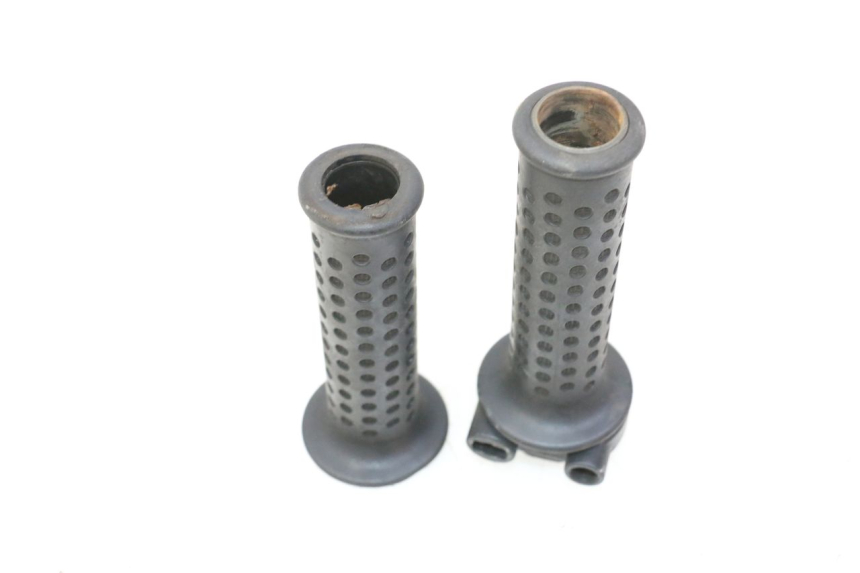photo de PUñO DEL ACELERADOR PIAGGIO MP3 RL 250 (2007 - 2010)