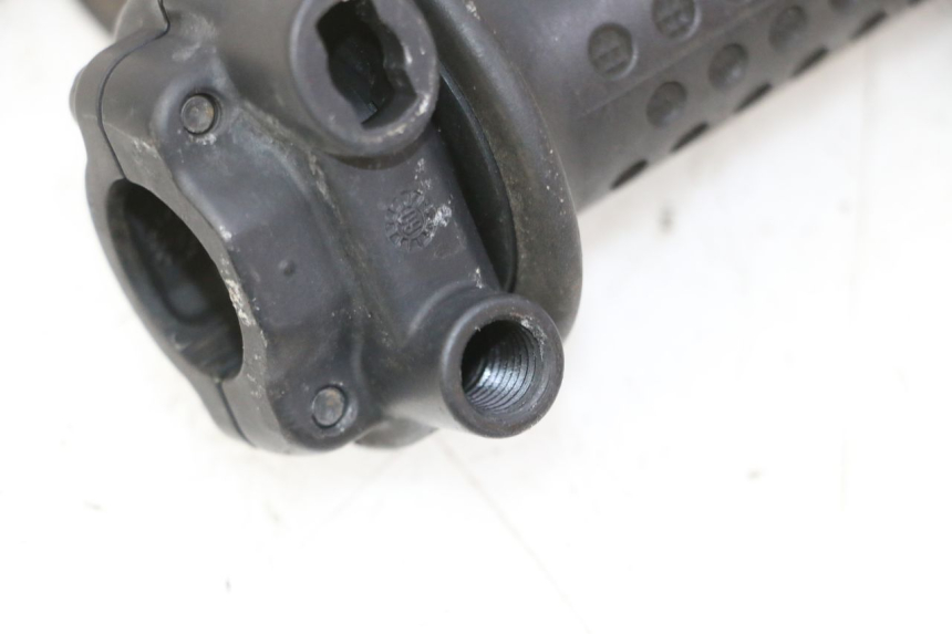 photo de PUñO DEL ACELERADOR PIAGGIO MP3 RL 250 (2007 - 2010)