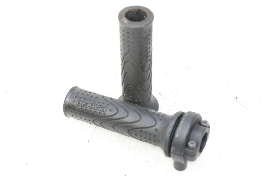 photo de ACELERADOR PIAGGIO MP3 500 (2011 - 2015)