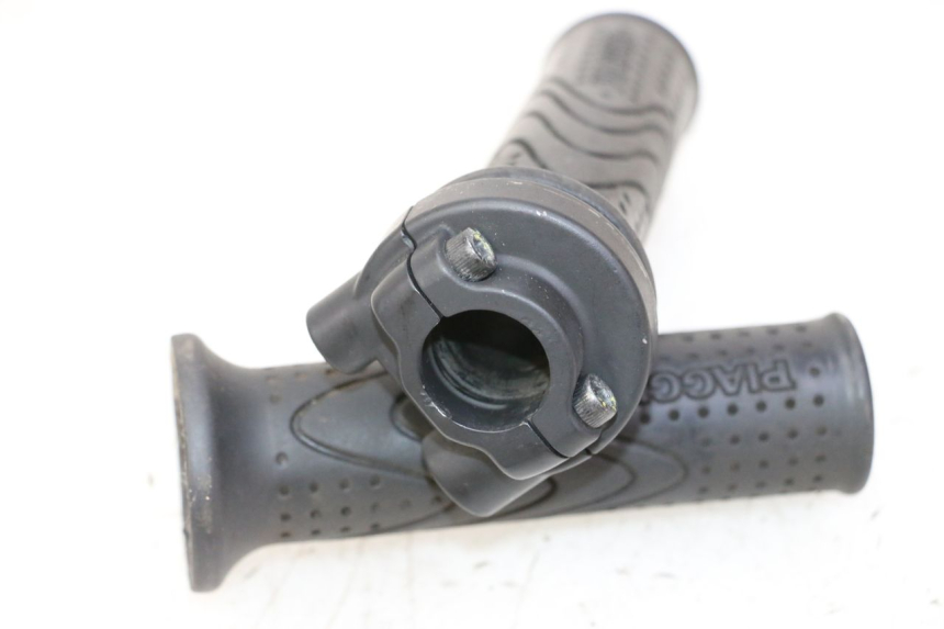 photo de ACELERADOR PIAGGIO MP3 500 (2011 - 2015)