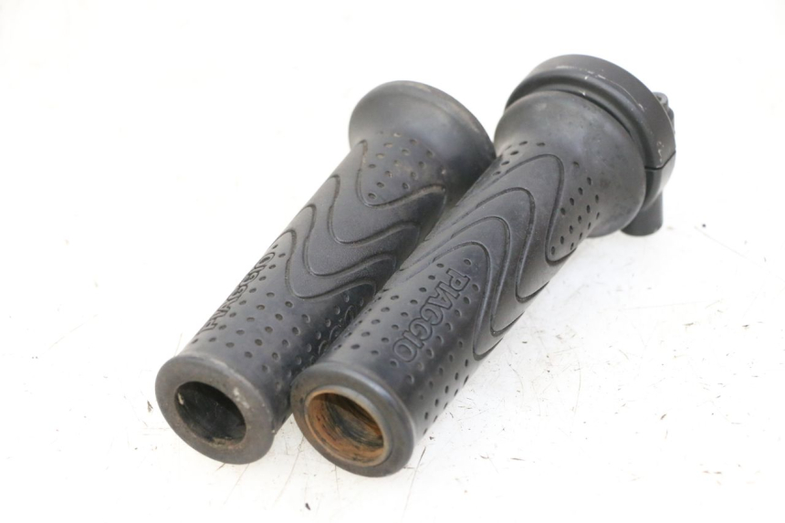 photo de ACELERADOR PIAGGIO MP3 500 (2011 - 2015)