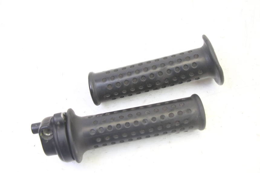 photo de PUñO DEL ACELERADOR PIAGGIO MP3 125 (2006 - 2014)