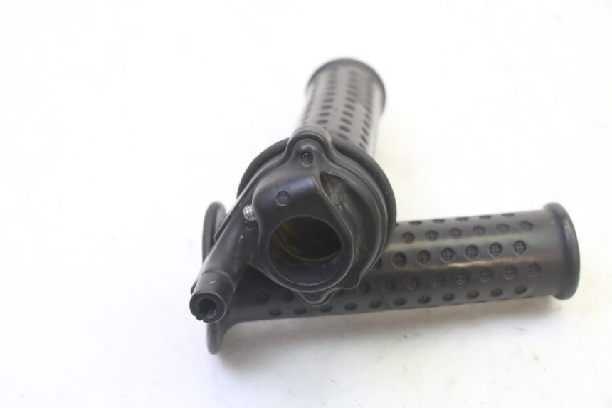 photo de PUñO DEL ACELERADOR PIAGGIO MP3 125 (2006 - 2014)