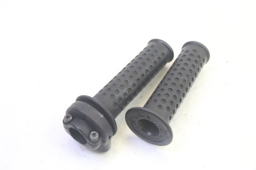 photo de PUñO DEL ACELERADOR PIAGGIO MP3 RL 250 (2007 - 2010) - Detalle de la pieza