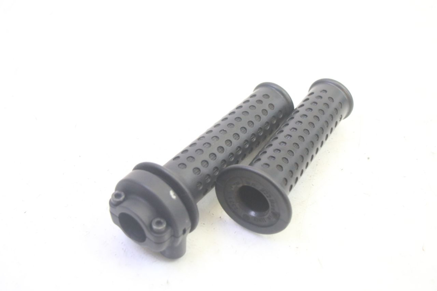 photo de PUñO DEL ACELERADOR PIAGGIO MP3 RL 250 (2007 - 2010) - Detalle de la pieza