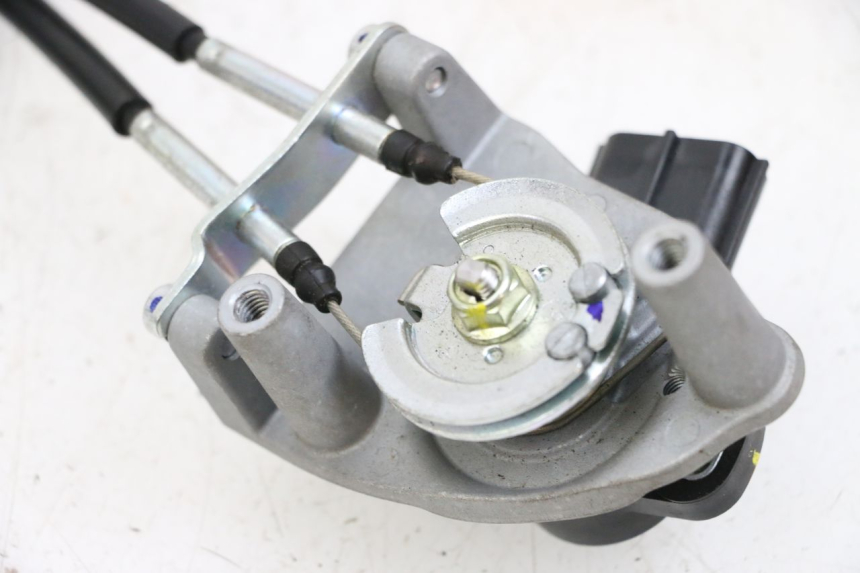 photo de ACELERADOR YAMAHA NEO'S CORE 1 (2022 - 2026) - Marcados y referencias originales