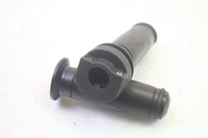 photo de ACELERADOR JM MOTORS OLDIES GT 4T 50 (2018 - 2025) - Zoom estado de uso