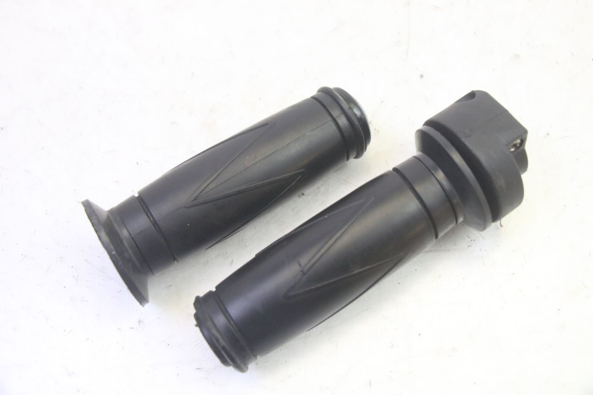 photo de ACELERADOR JM MOTORS OLDIES GT 4T 50 (2018 - 2025) - Primer plano técnico