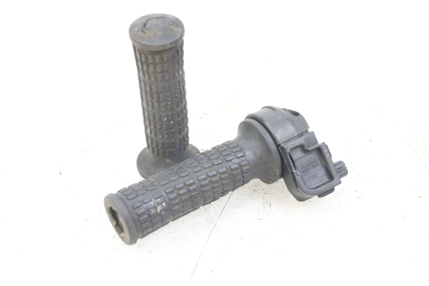 photo de PUñO DEL ACELERADOR PEUGEOT XP6 50 (1997 - 2003)
