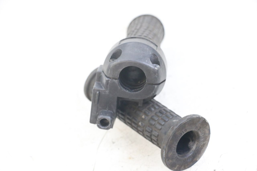 photo de PUñO DEL ACELERADOR PEUGEOT XP6 50 (1997 - 2003)