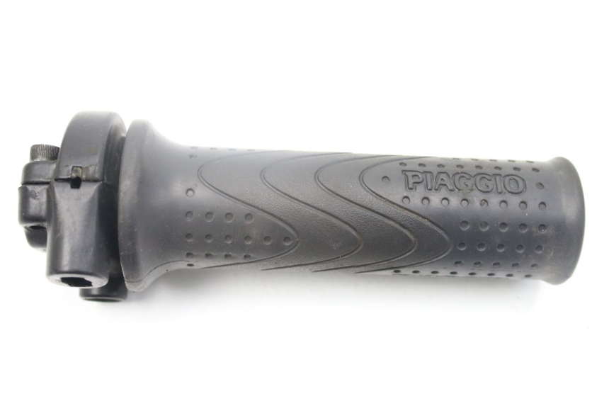photo de PUñO DEL ACELERADOR PIAGGIO MP3 500 (2014 - 2016)