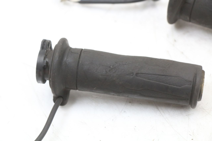 photo de PUñO DEL ACELERADOR PIAGGIO MP3 LT 400 (2007 - 2012)