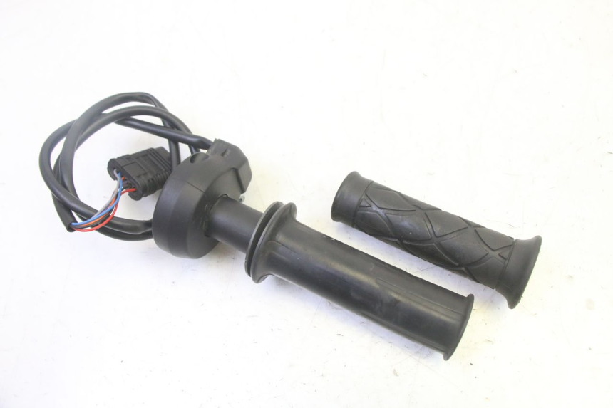 photo de ACELERADOR LIGIER PULSE 3 1 (2014 - 2020) - Primer plano técnico