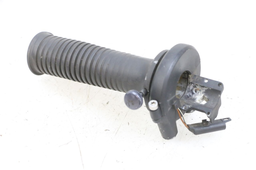 photo de ACELERADOR BMW R RT ABS 1200 (2010 - 2014) - Primer plano técnico