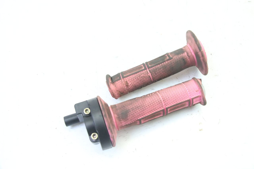photo de PUñO DEL ACELERADOR APOLLO RFZ 150