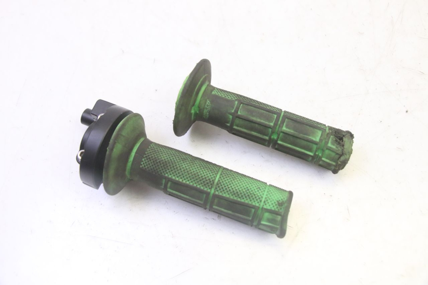 photo de PUñO DEL ACELERADOR APOLLO RFZ 125