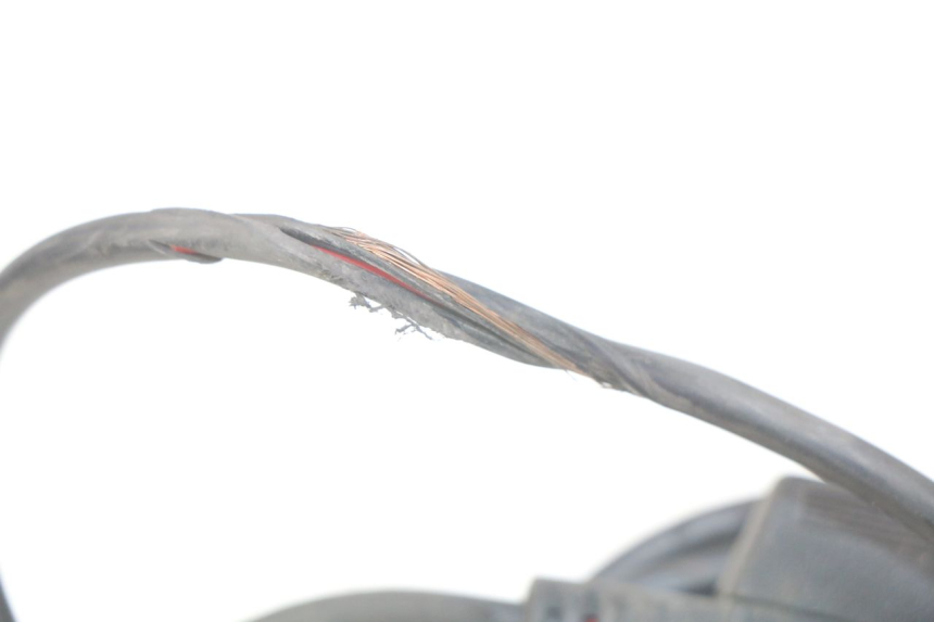 photo de PUñO DEL ACELERADOR SUZUKI SIXTEEN 125 (2008 - 2010)