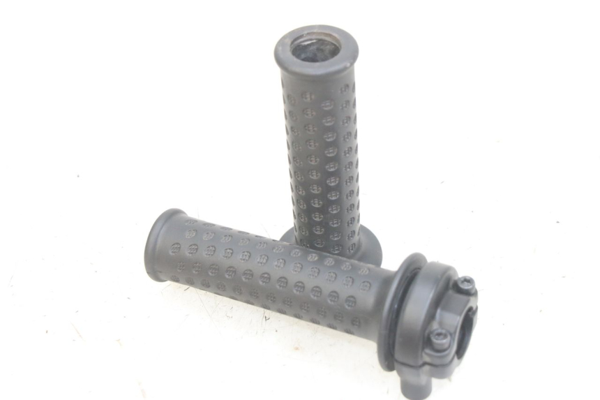 photo de PUñO DEL ACELERADOR APRILIA SXR 50 (2021 - 2023)