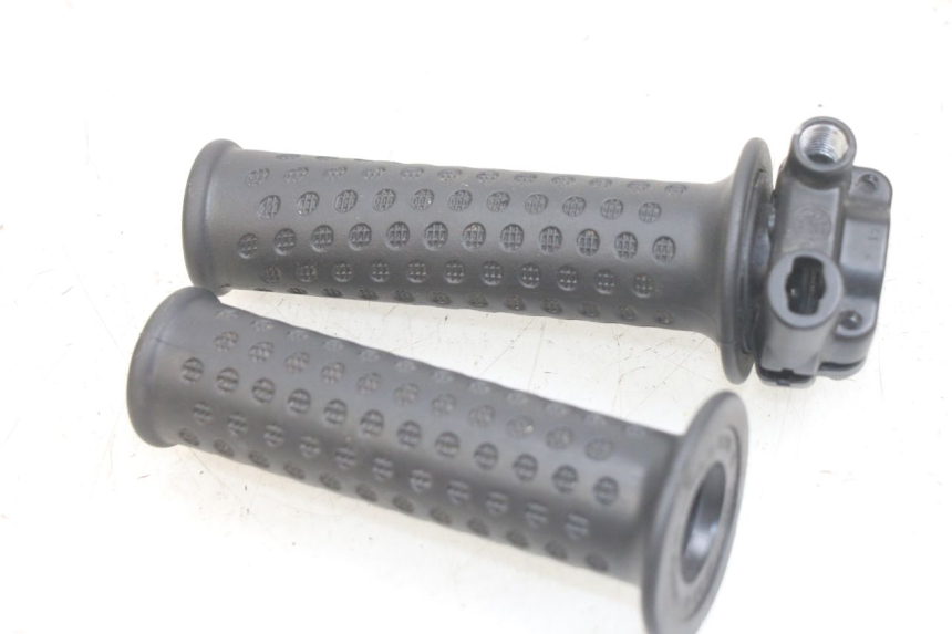 photo de PUñO DEL ACELERADOR APRILIA SXR 50 (2021 - 2023)