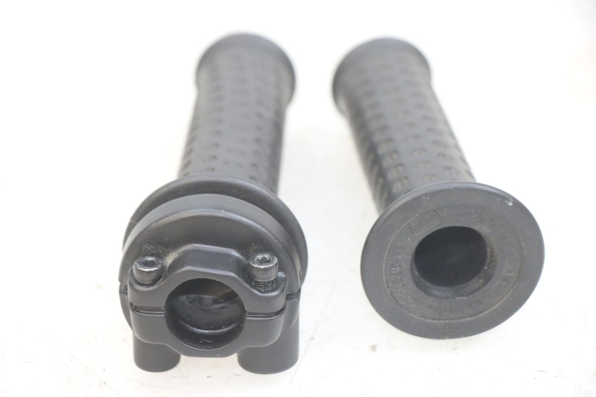 photo de PUñO DEL ACELERADOR APRILIA SXR 50 (2021 - 2023)