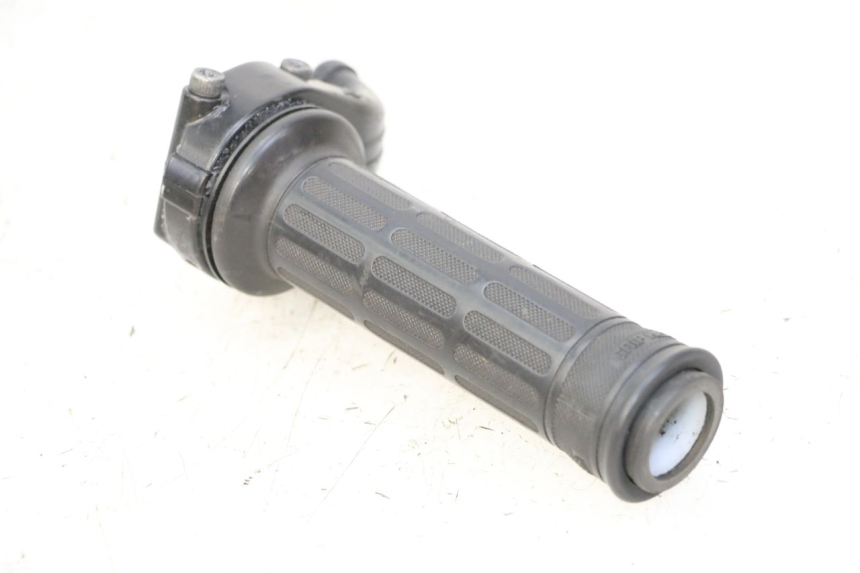 photo de ACELERADOR YAMAHA TDM ABS 900 (2002 - 2014)