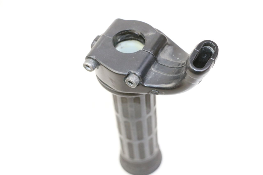 photo de ACELERADOR YAMAHA TDM ABS 900 (2002 - 2014)