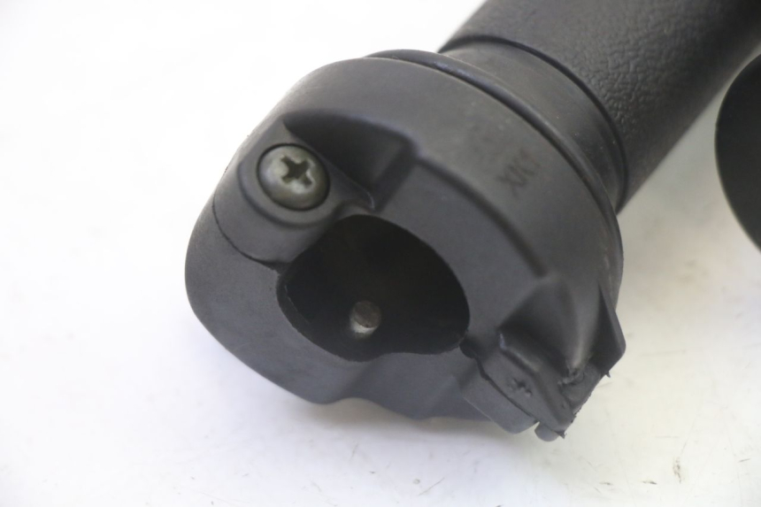 photo de PUñO DEL ACELERADOR PEUGEOT TWEET 4T 50 (2018 - 2020)