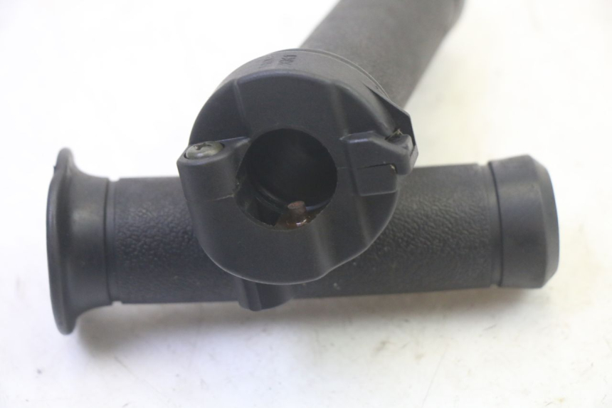 photo de ACELERADOR PEUGEOT TWEET PRO EFI 4T 50 (2021 - 2022)